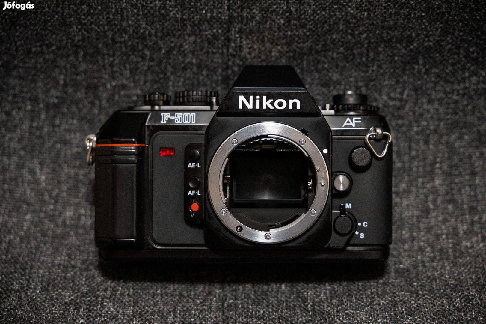 Nikon F-501 analóg váz (Eladva)