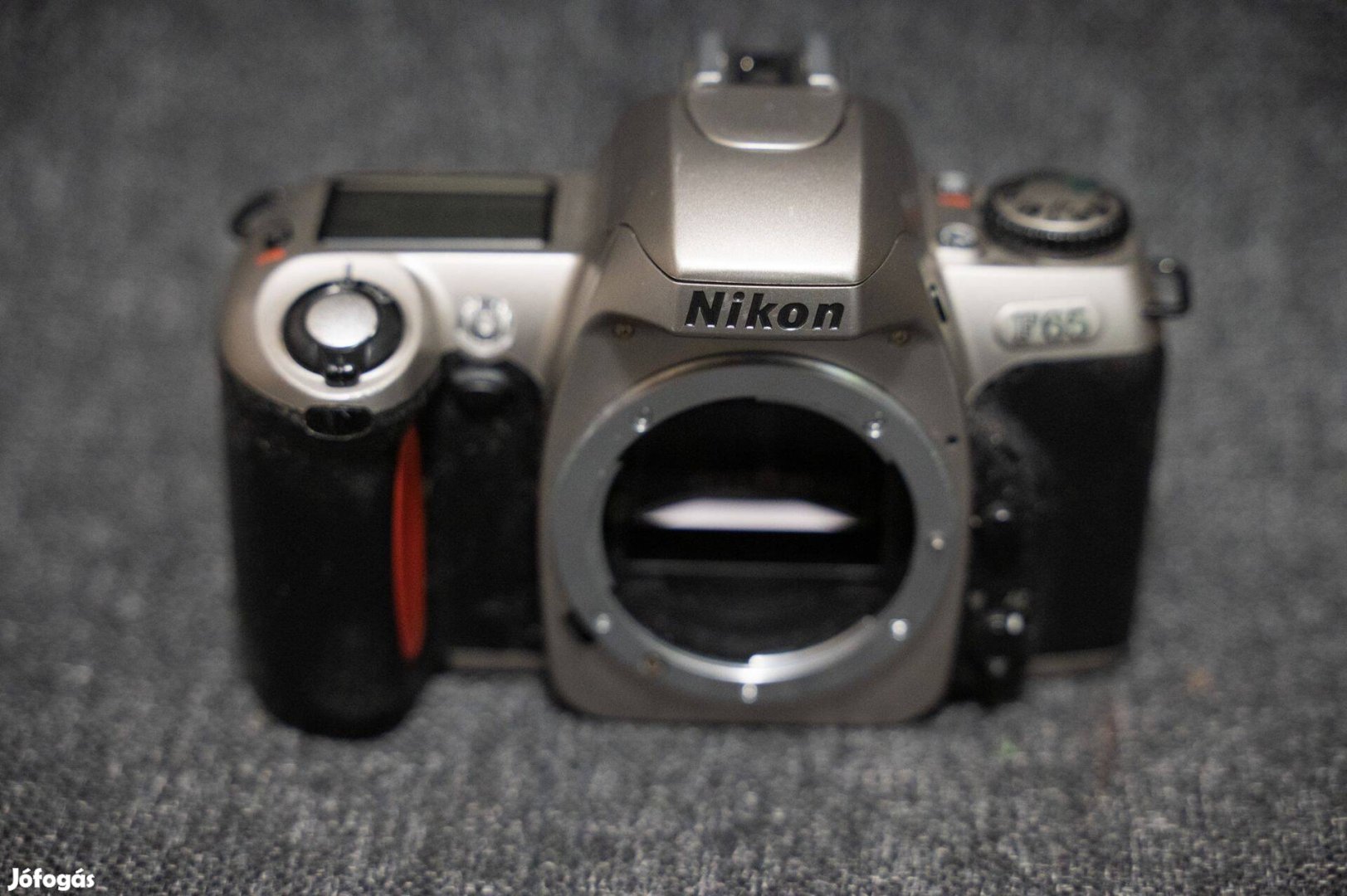 Nikon F-65 analóg filmes tükörreflexes fényképezőgép váz