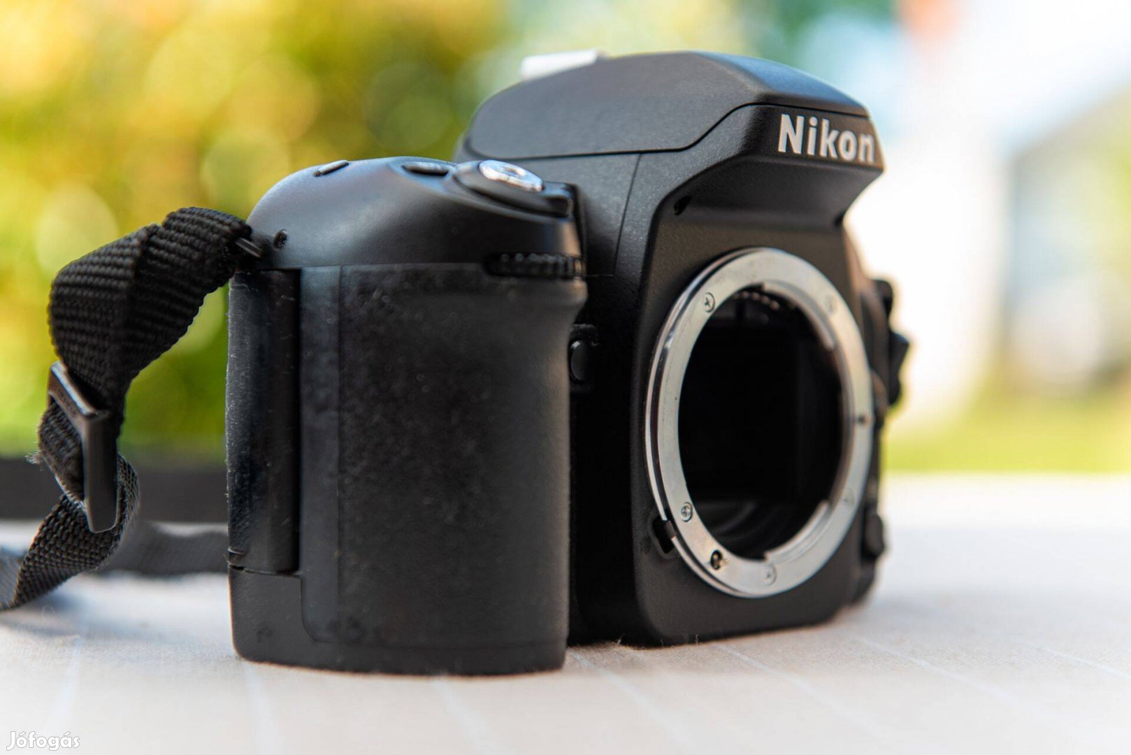 Nikon F-80 analóg váz (Quartz Date)
