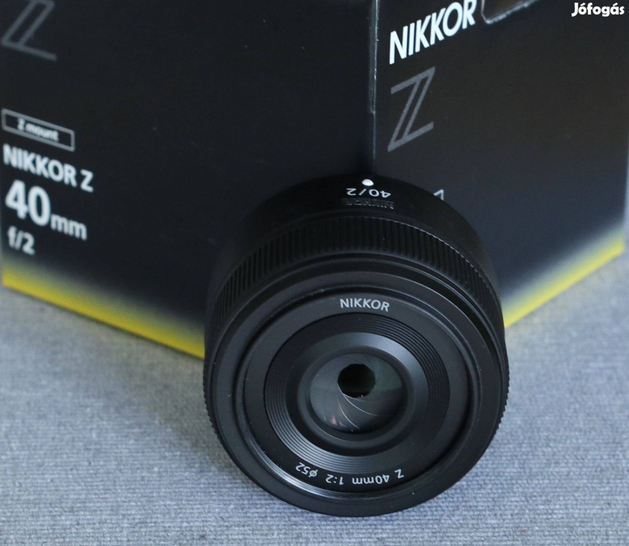 Nikon Z 40 mm 2 dobozában ( Nikkor 40mm 2 )