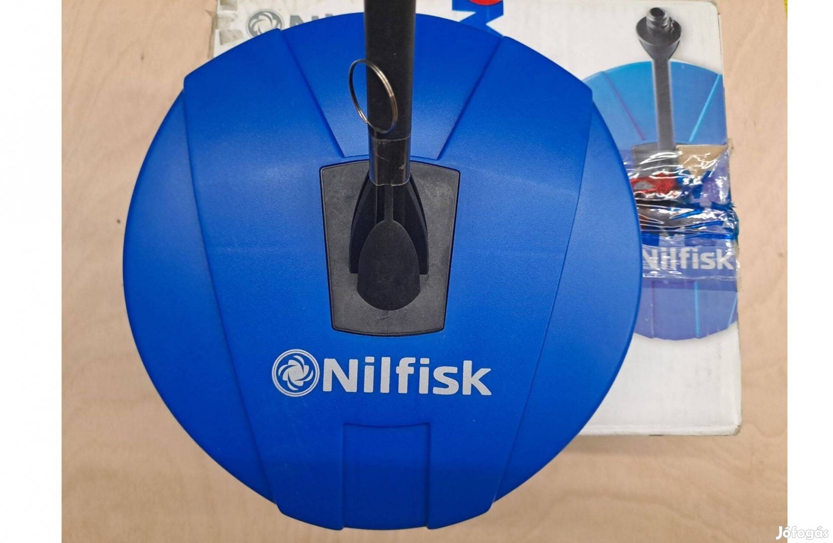 Nilfisk Compact Patio terasztisztító - ingyen Foxpost szállítással