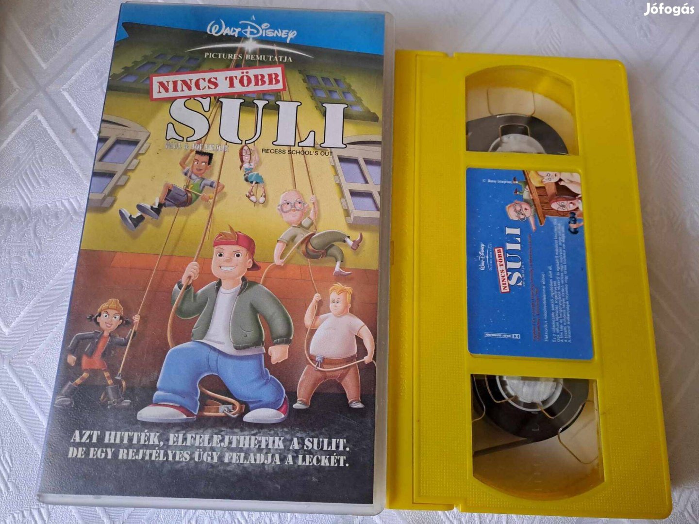 Nincs több suli VHS