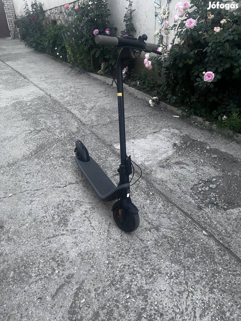 Ninebot E2 Elektromos Roller