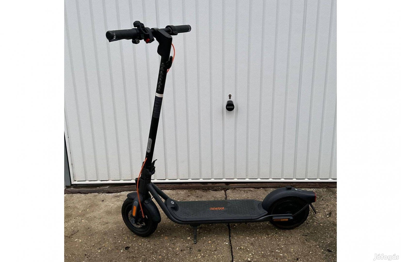 Ninebot Kickscooter F2 Plus elektromos roller