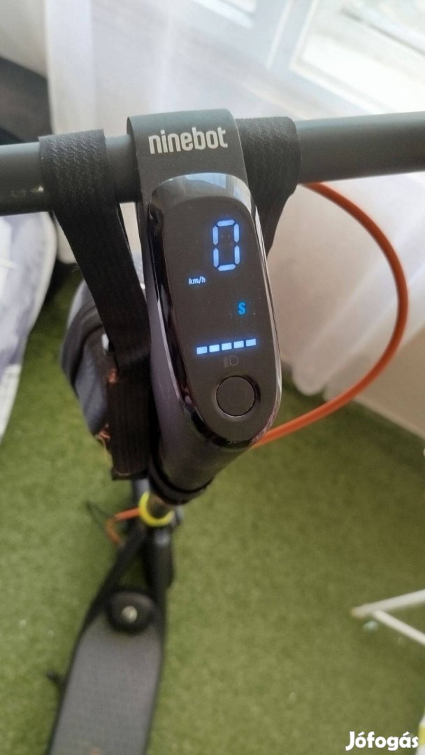 Ninebot Segway Kickscooter F2 Plus E típusu roller eladó