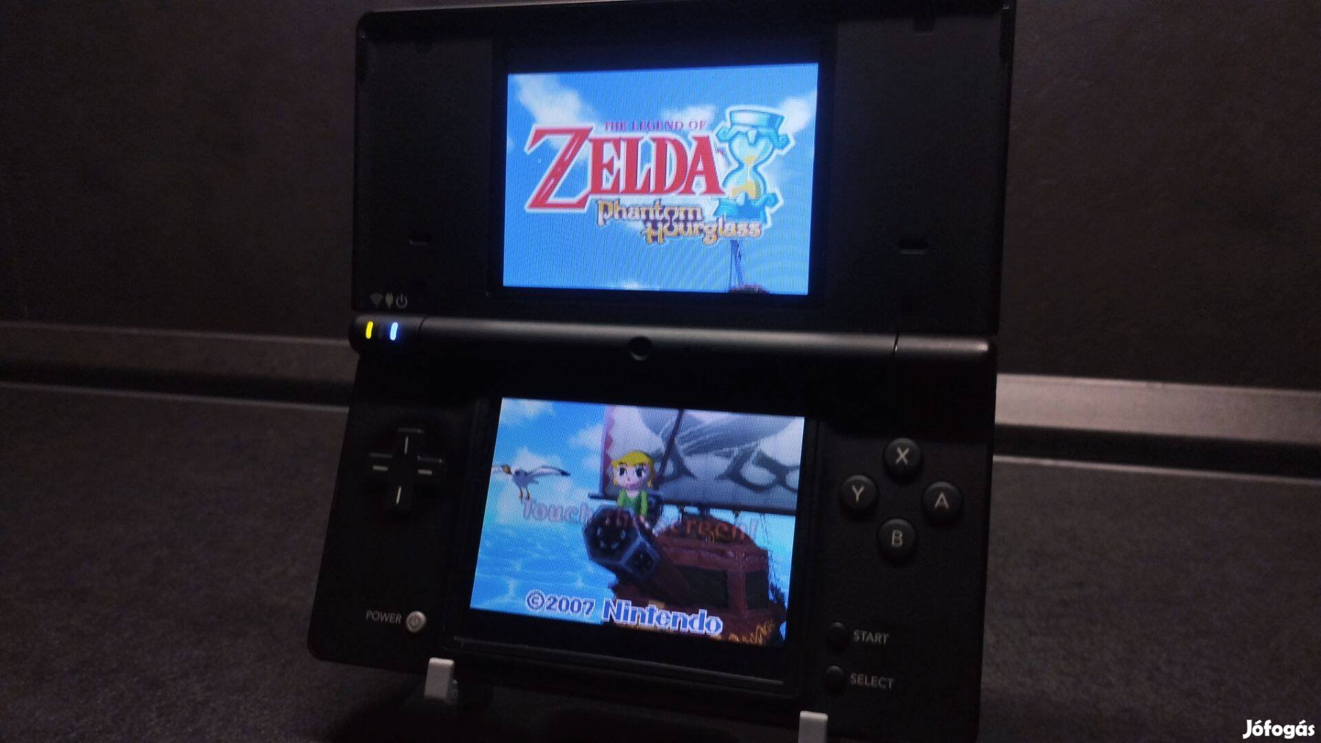 Nintendo DSi 32 Gb Twilight Menu+ okos 250 játék - matt fekete