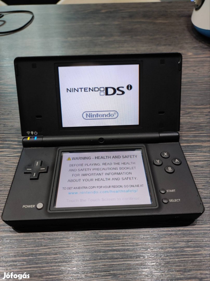 Nintendo Dsi hordozható játékkonzol 