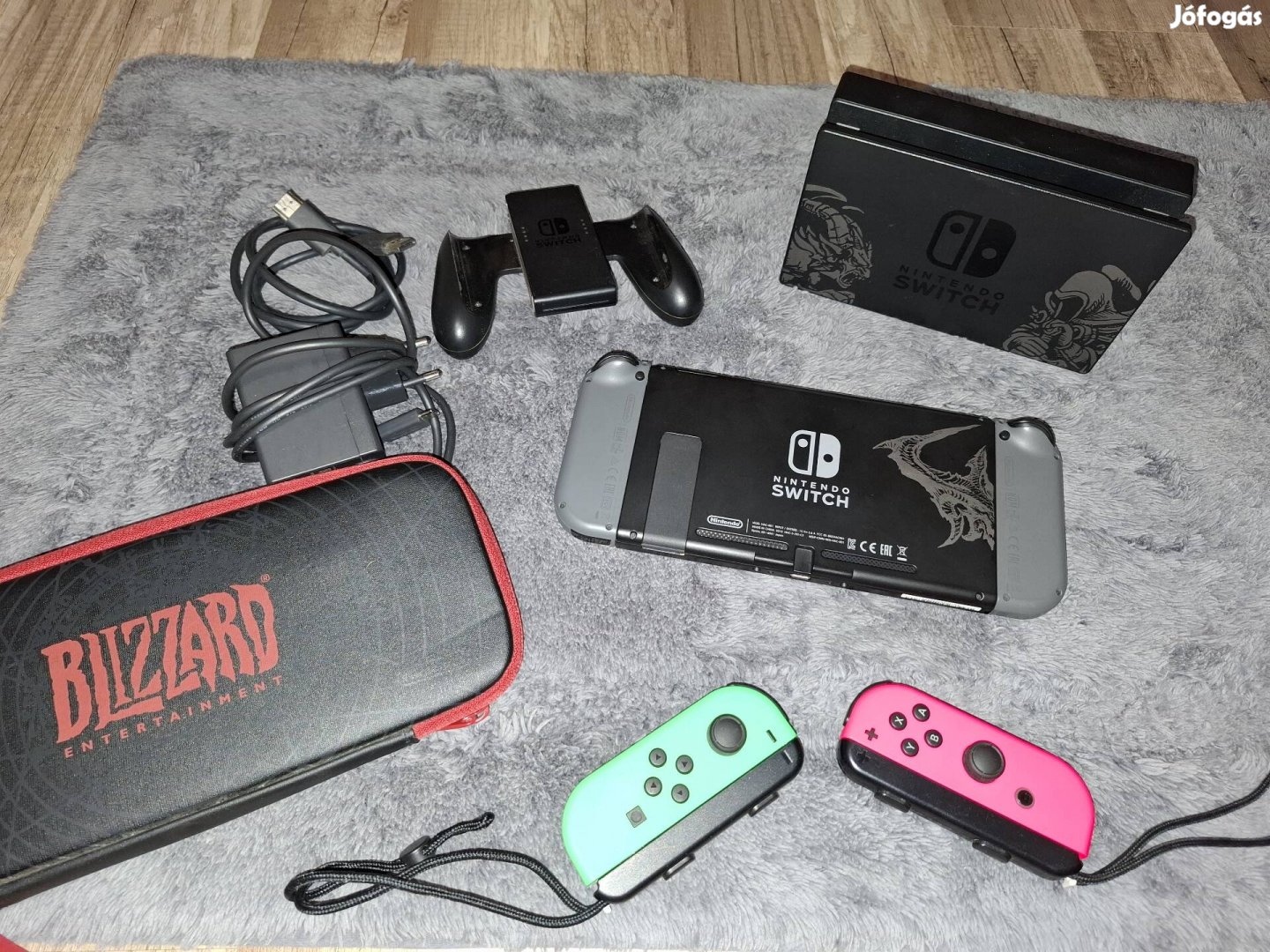 Nintendo Switch Konzol Diablo III colletcion. + 1 pár Joy CON!