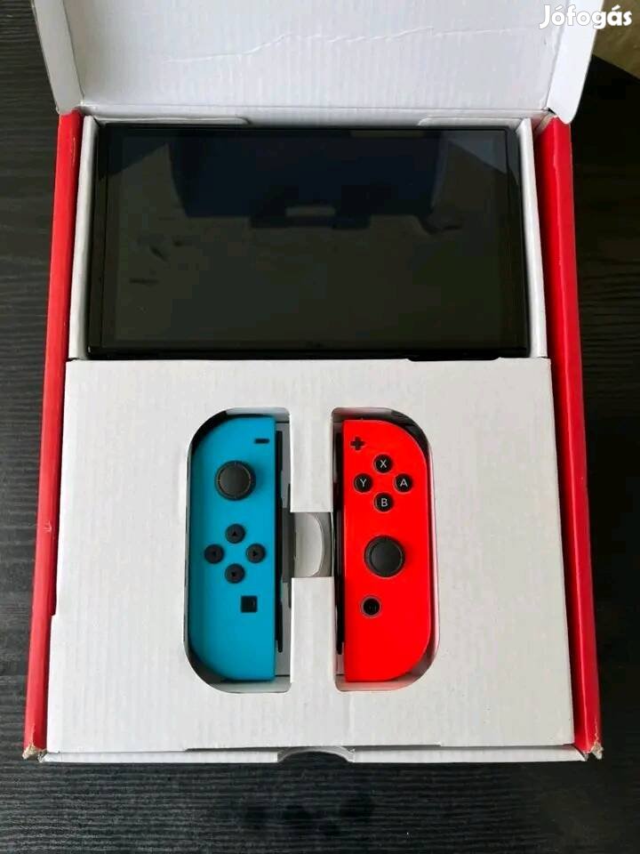 Nintendo Switch OLED gyári tartozékaival!