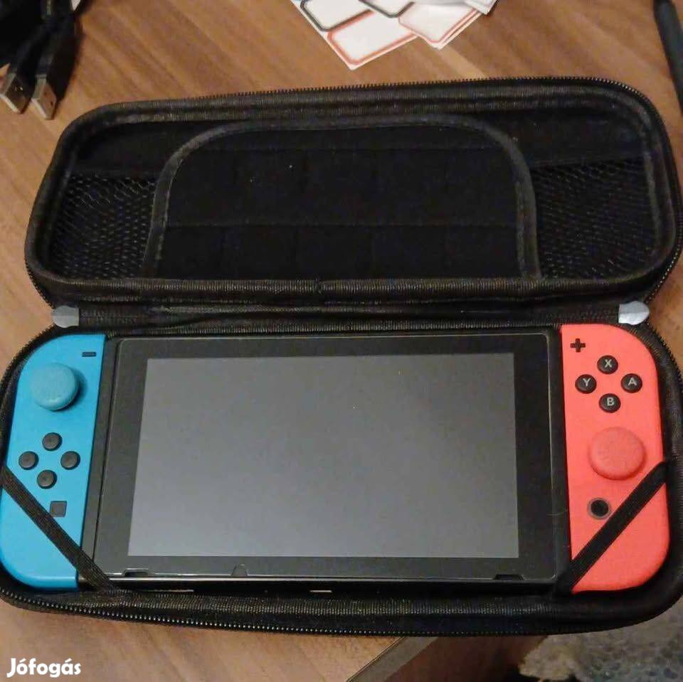 Nintendo Switch V2 - Nyugatinál + 30 játék + garancia + kontroller