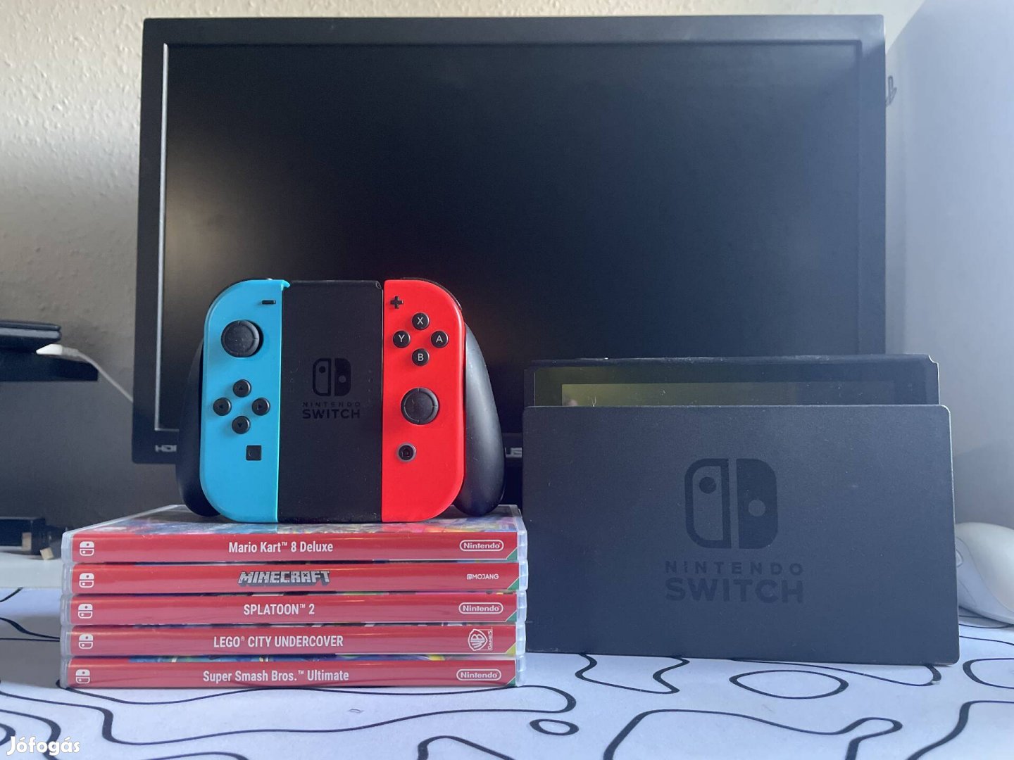 Nintendo Switch + 5 játék + tok + 128 G tárhely + RGB kontroller