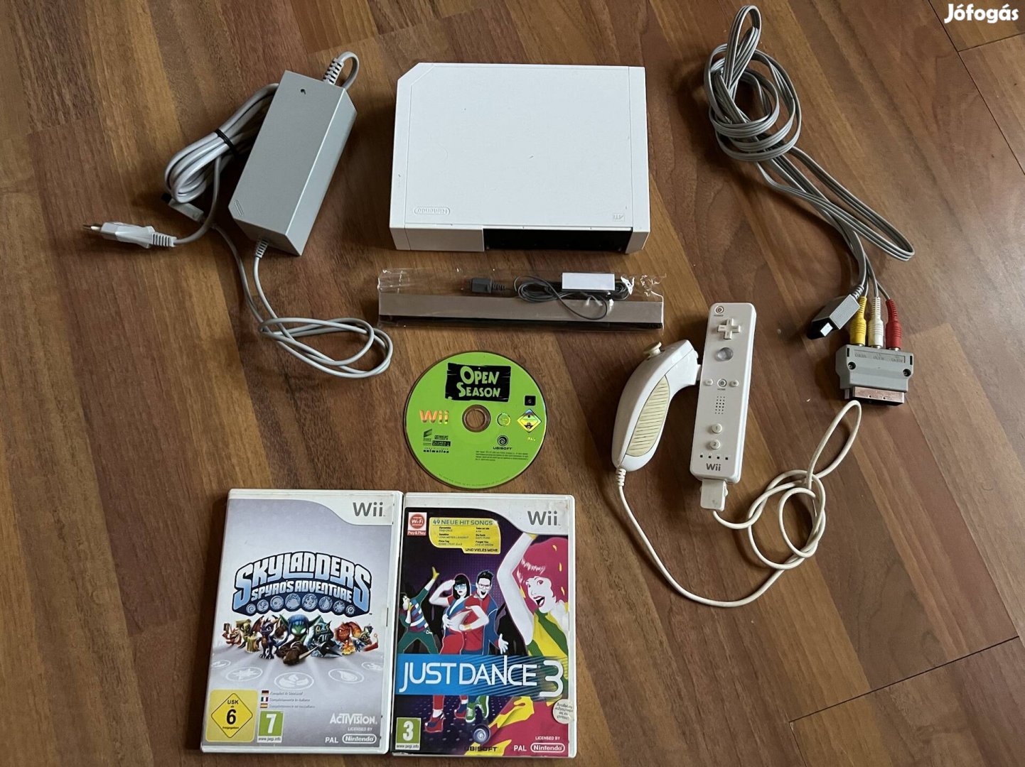 Nintendo Wii fehér konzol játékokkal 2