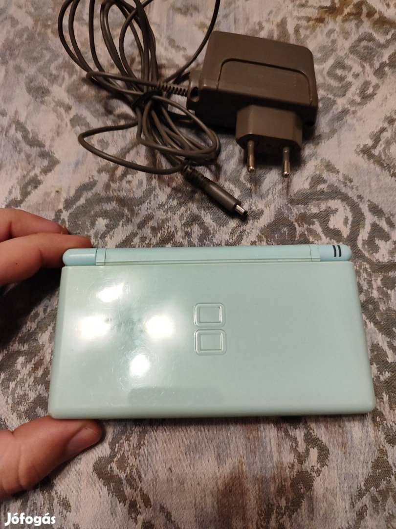 Nintendo ds lite kézikonzol, töltővel