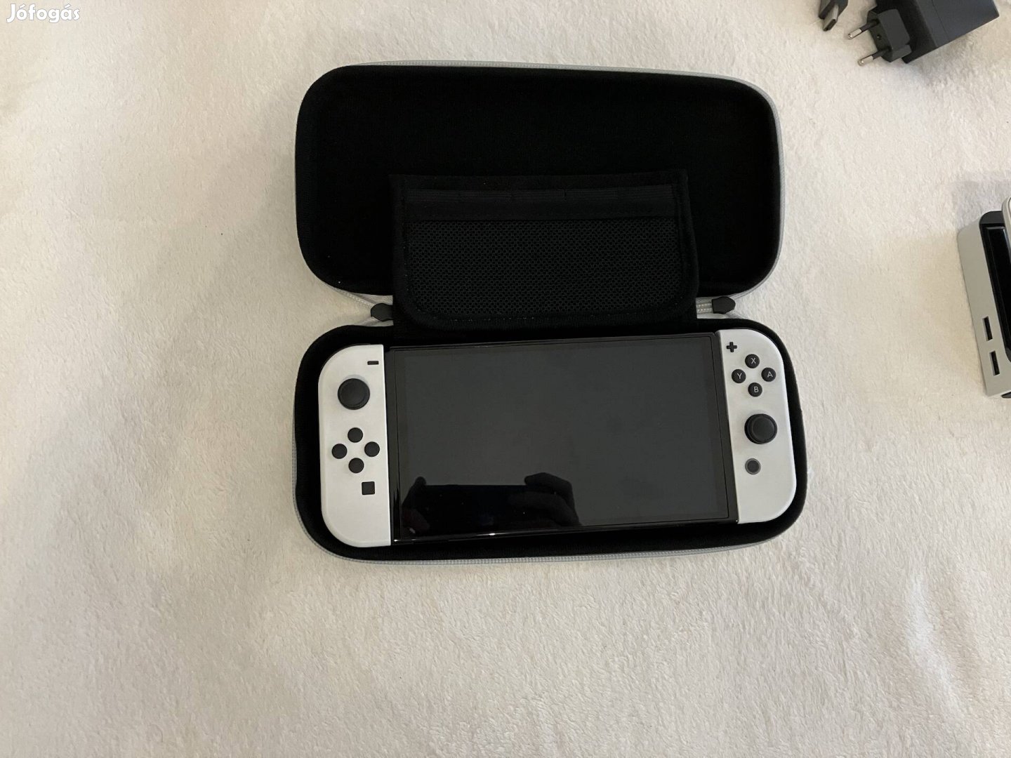 Nintendo oled kiegészítőkkel, játékokkal eladó 