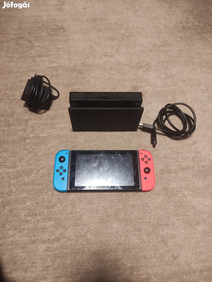 Nintendo switch + Nintendo fiók pár játékkal