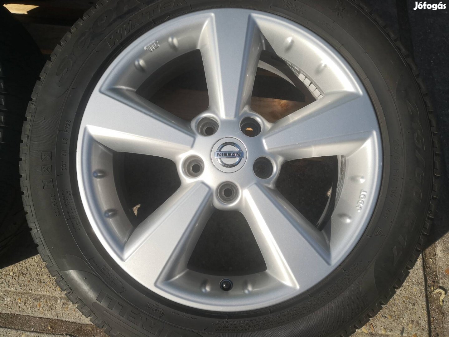Nissan 17-es gyári alufelnik 5x114,3