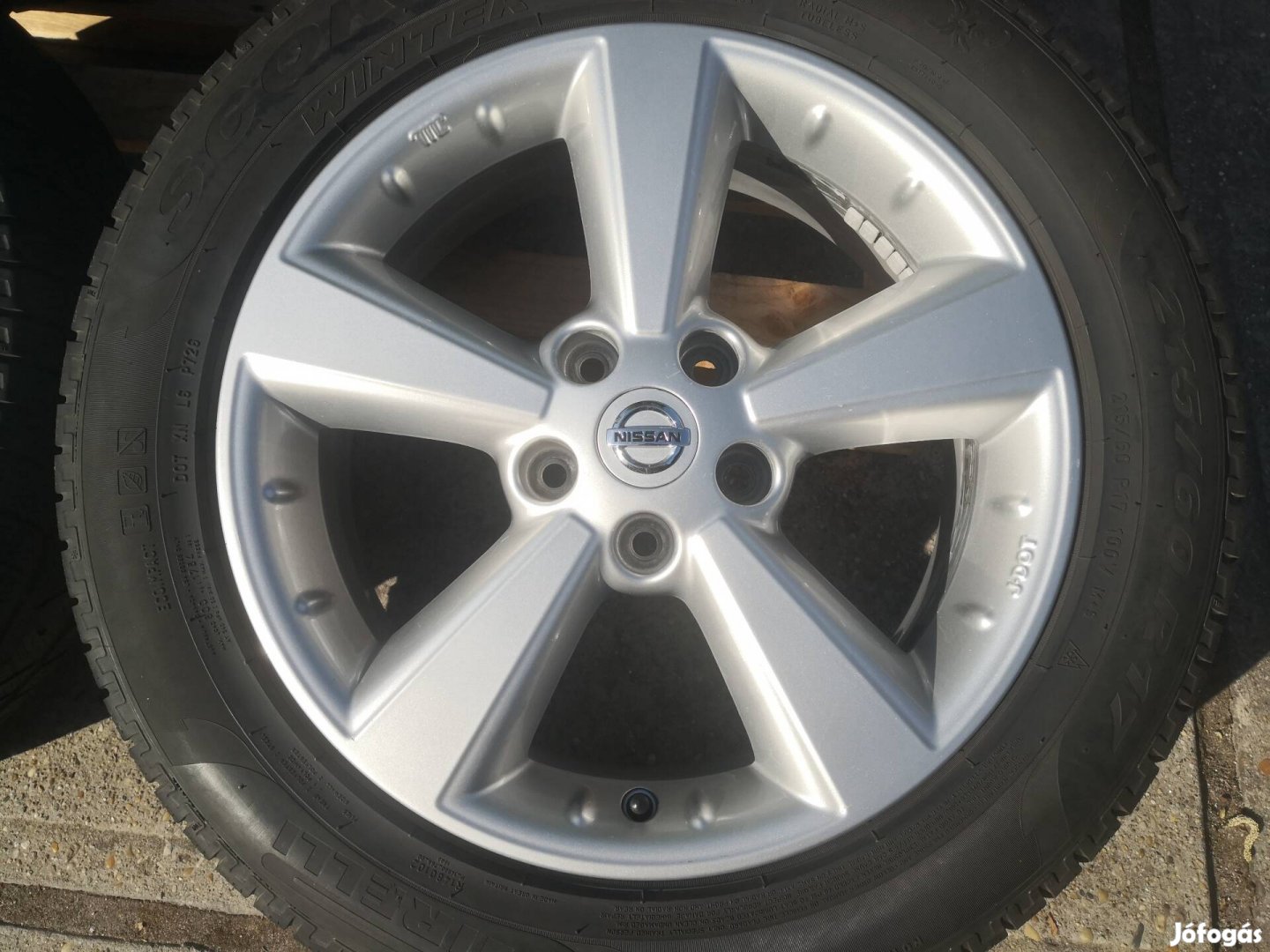 Nissan 17-es gyári alufelnik 5x114,3
