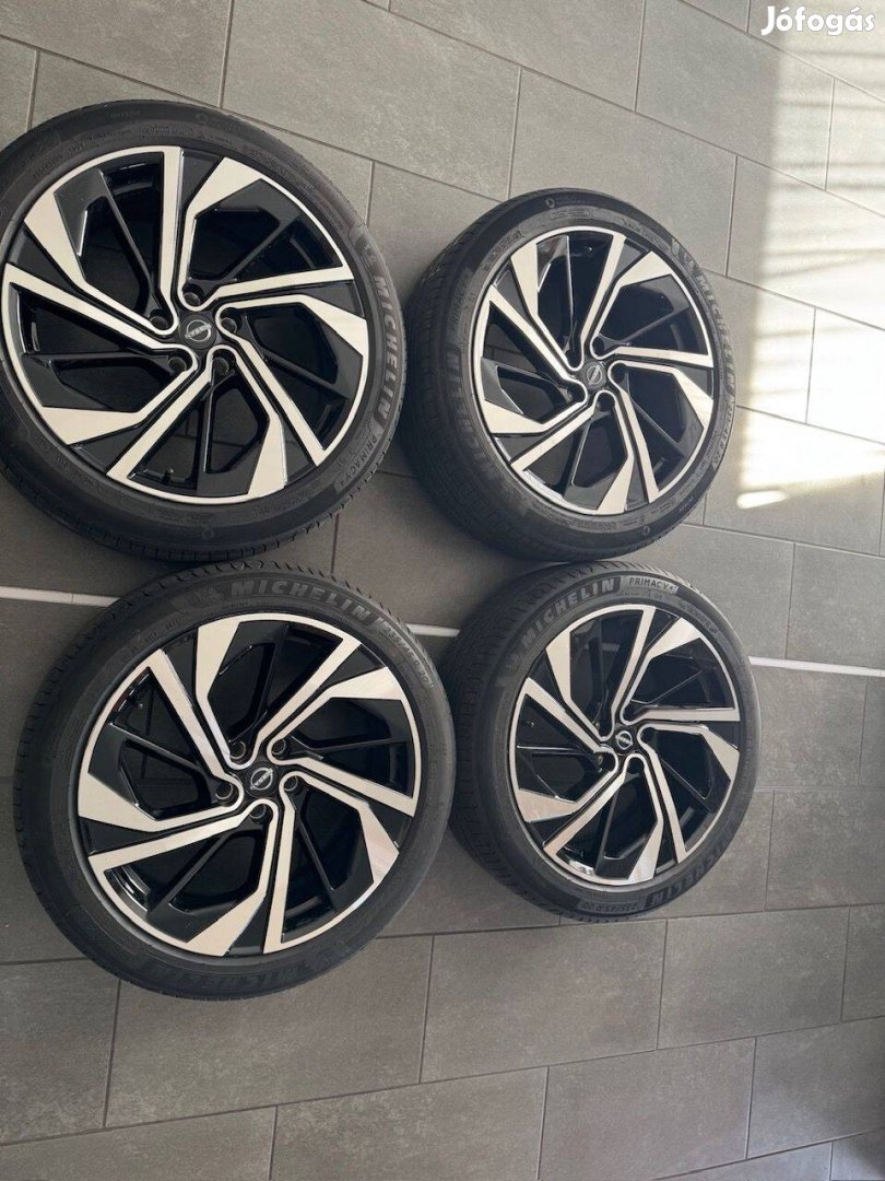 Nissan 20" alufelni