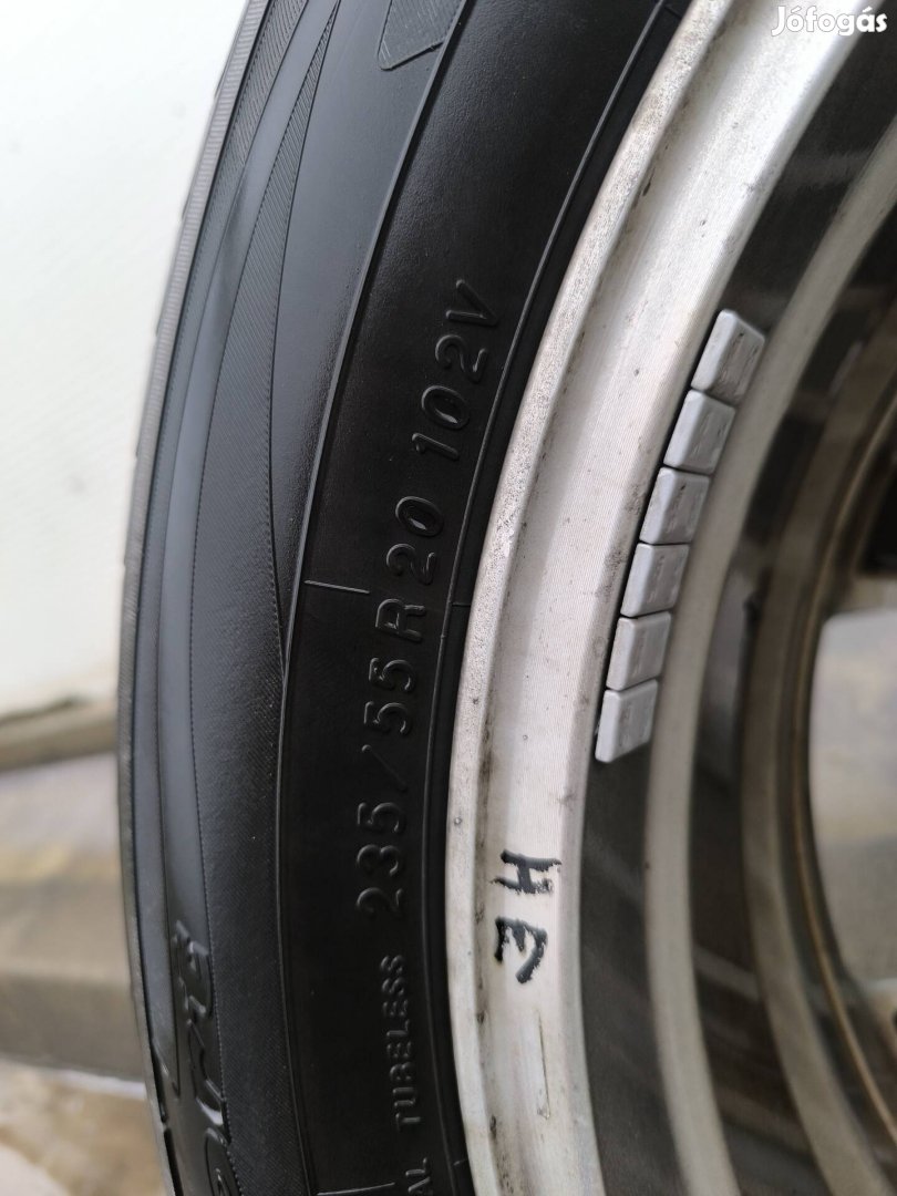 Nissan 20" gyári könnyűfém felni+Gumi
