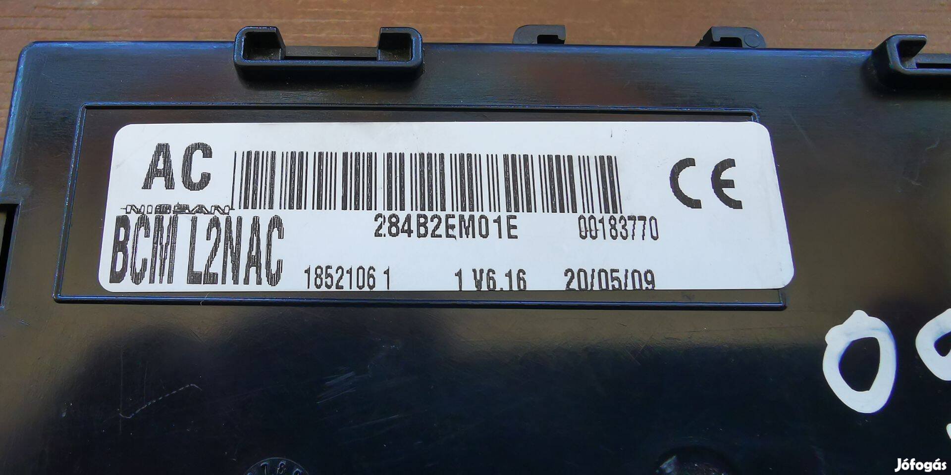 Nissan 284B2EM01E Johnson Controls Bcml2NAC, komfort elektronika