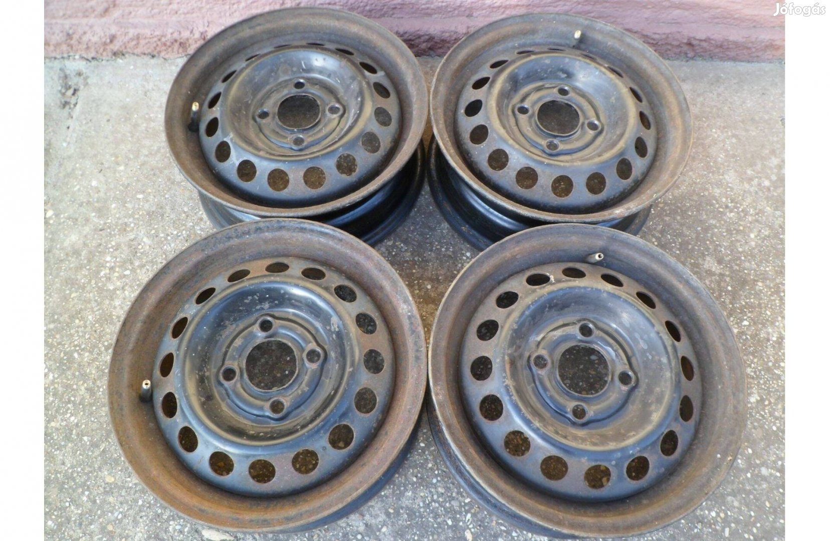 Nissan 4x100 R13 lemezfelni