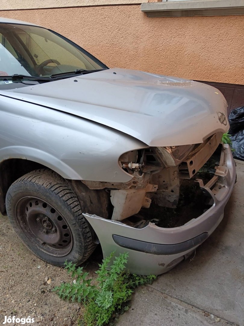 Nissan Almera 1.5 BG