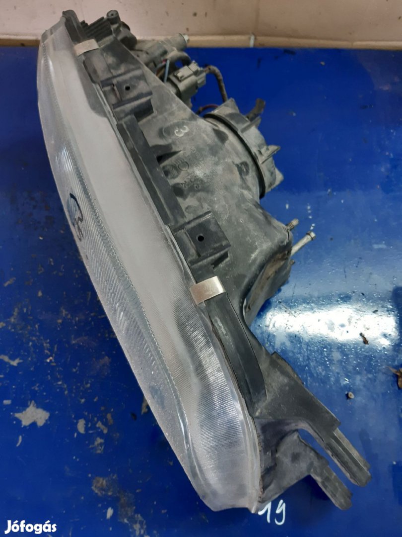 Nissan Almera N15 Jobb Első Lámpa Fényszóró