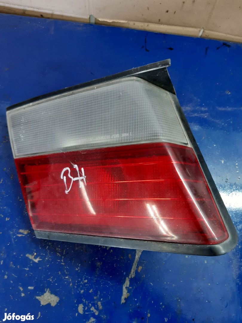 Nissan Almera N15 Jobb Hátsó Lámpa