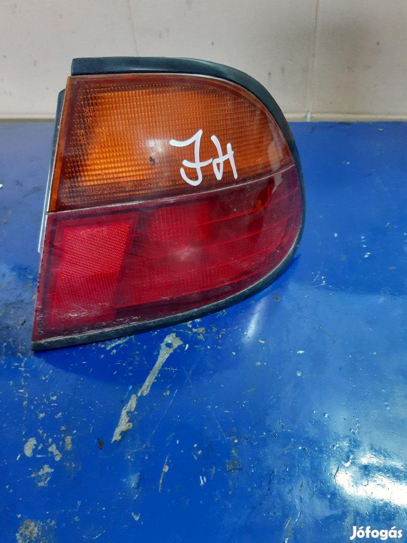 Nissan Almera N15 Jobb Hátsó Lámpa