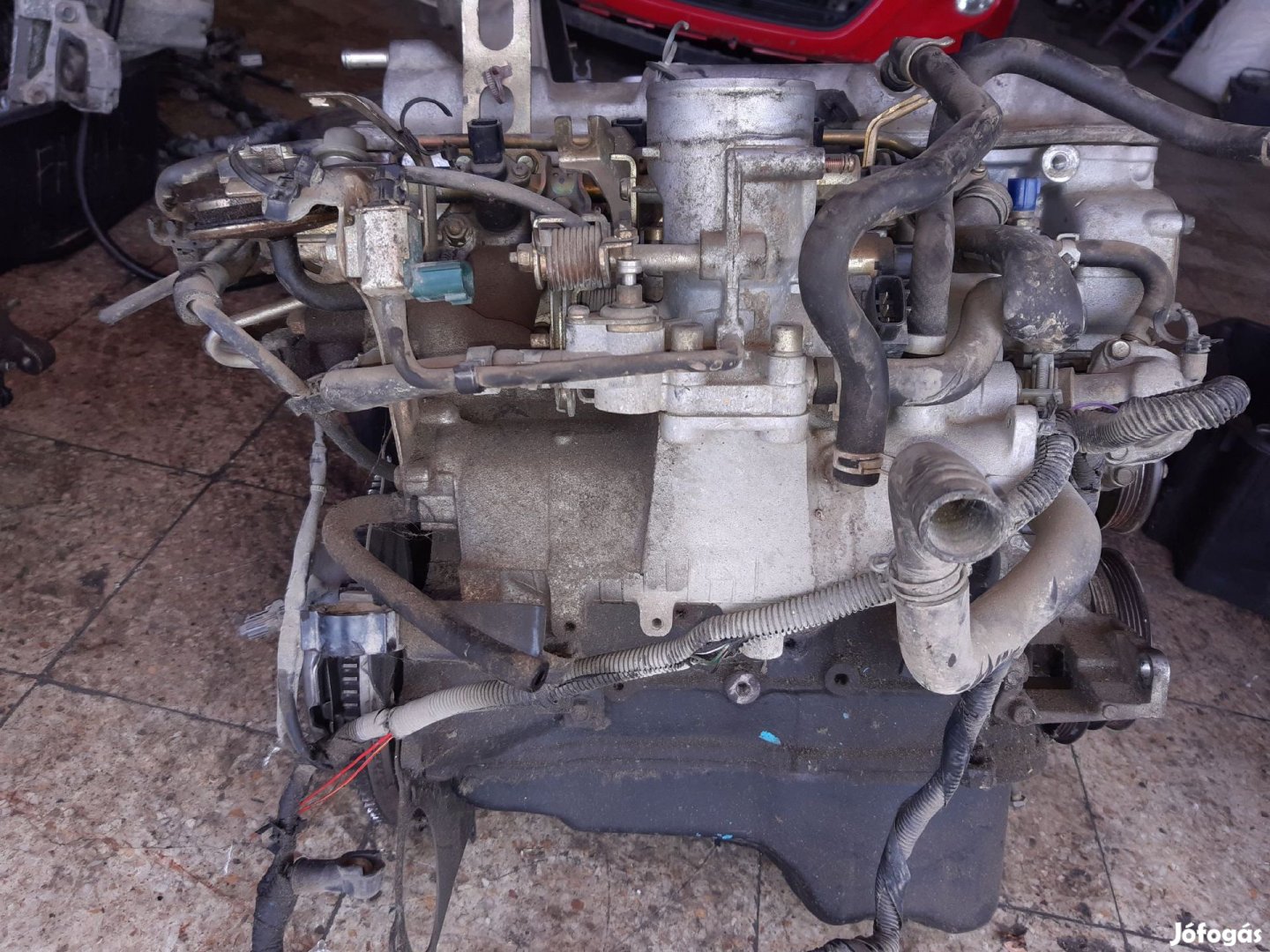 Nissan Almera N15 Motor