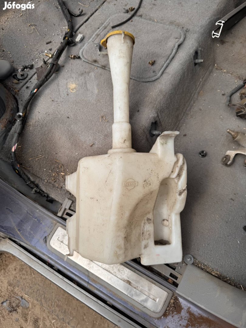 Nissan Almera N16 Ablakmosó tartály!