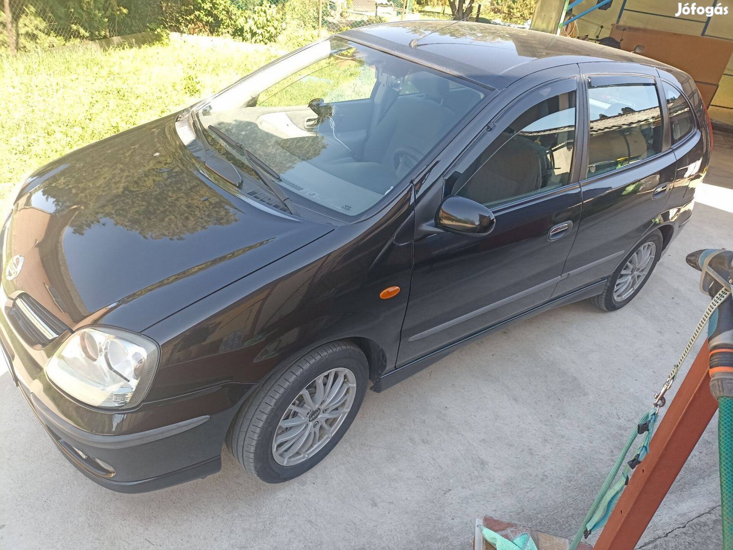 Nissan Almera Tino 1.8 benzin