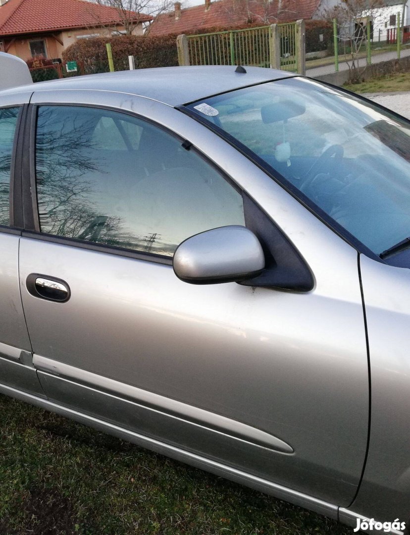 Nissan Almera jobb első lejáró üveg N16 Almera