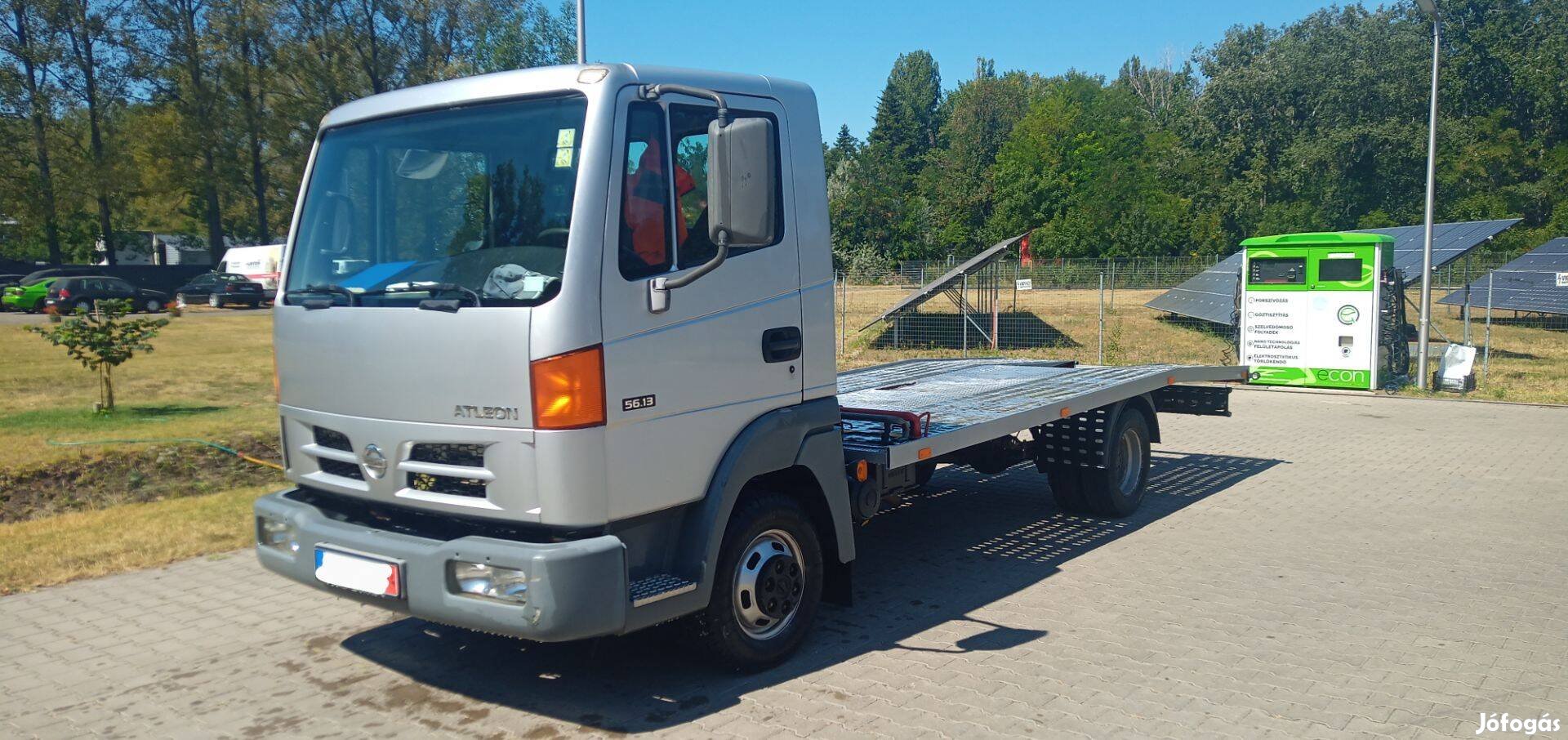 Nissan Atleon 3,5t autószállító jogosítvány B kategória