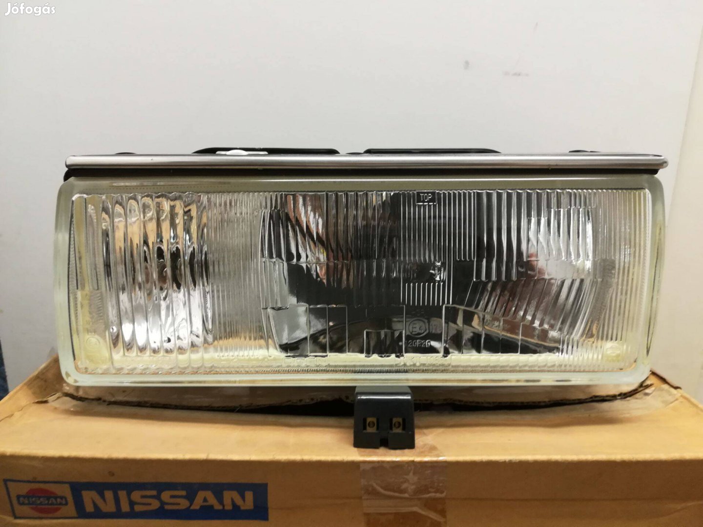Nissan Bluebird fényszóró jobb 1980 -> 1982 (H4) új