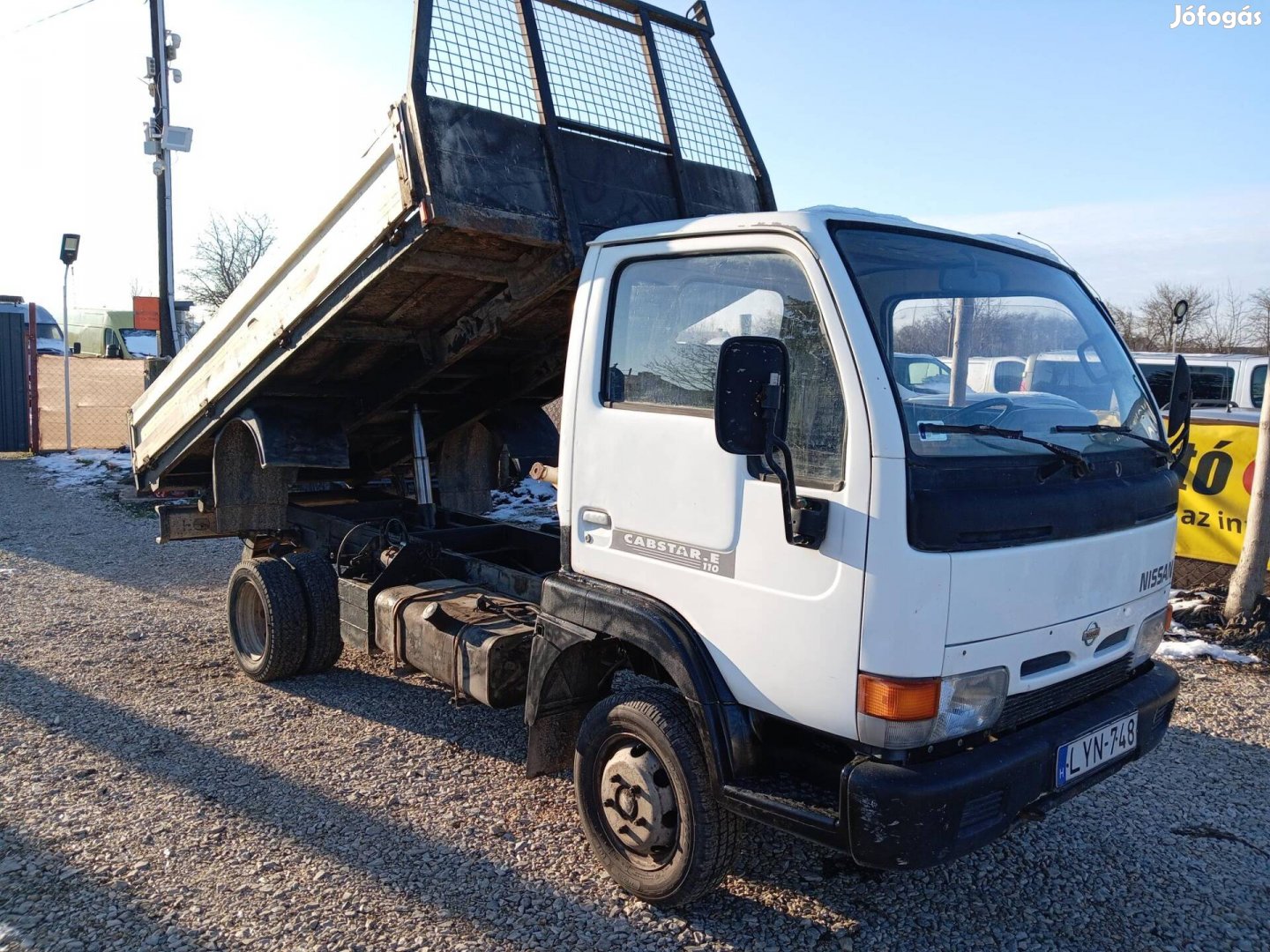 Nissan Cabstar 3.0 TD E 110.35 Hátra billencs.F...