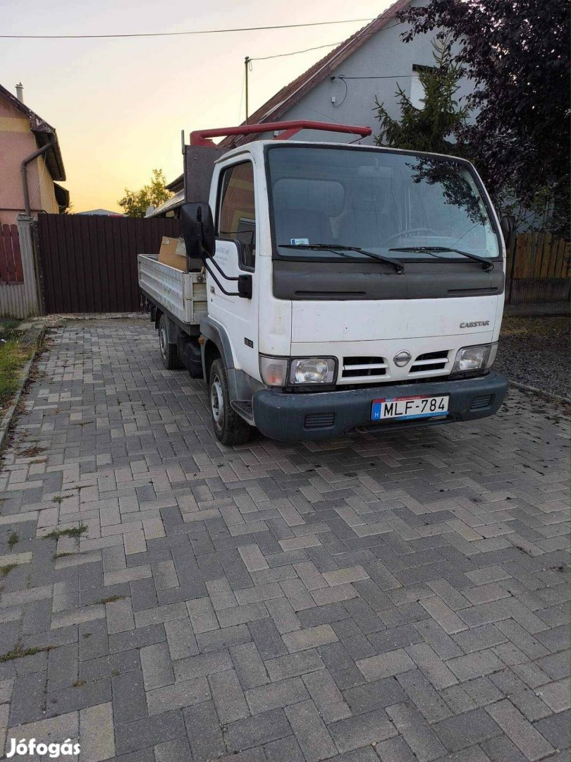 Nissan Cabstar Kisteherautó 