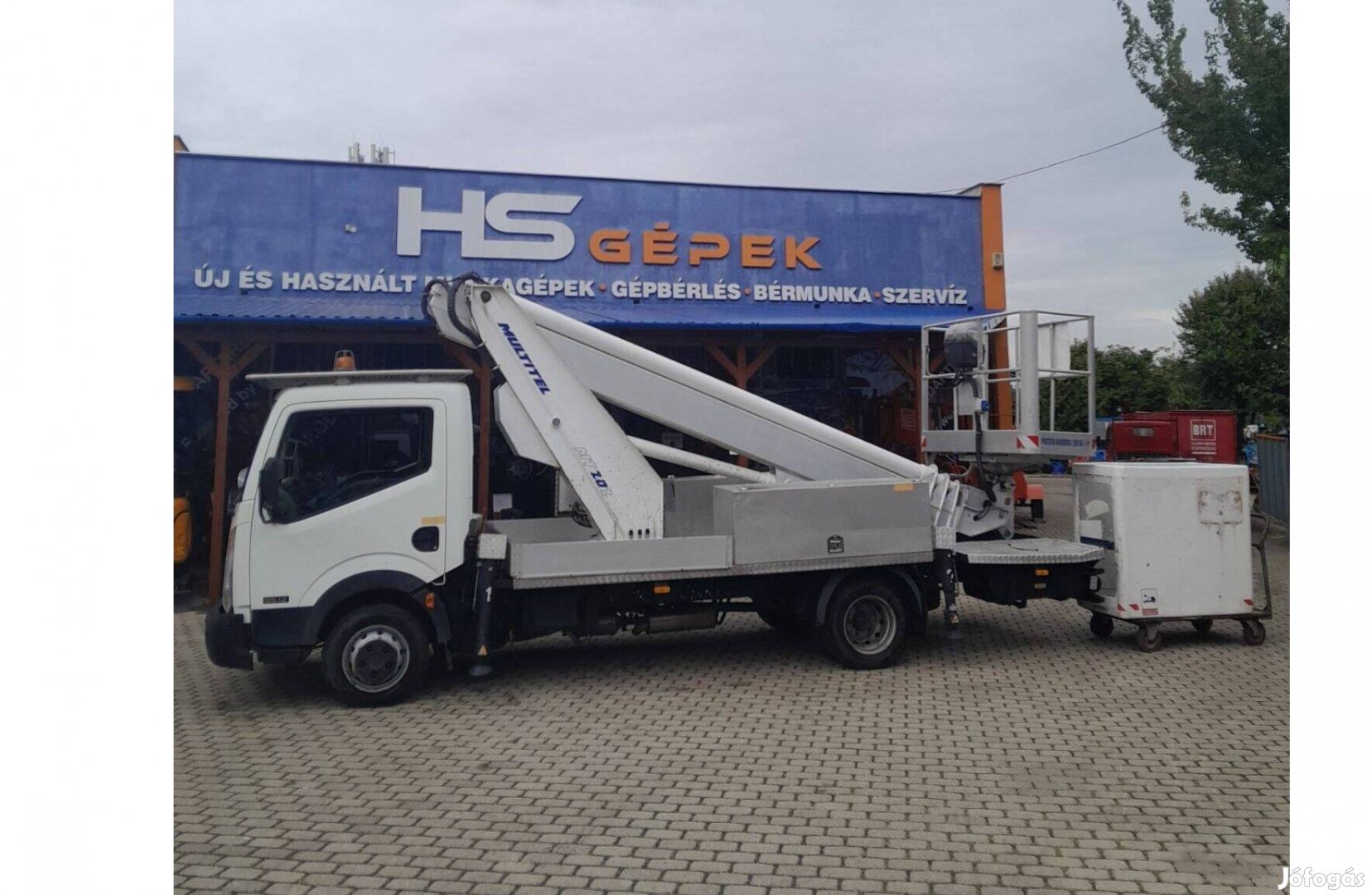 Nissan Cabstar Multitel 202DS