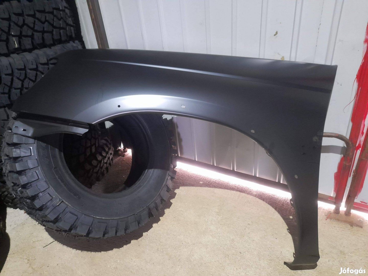 Nissan D22 Navara j első sárvédő panel