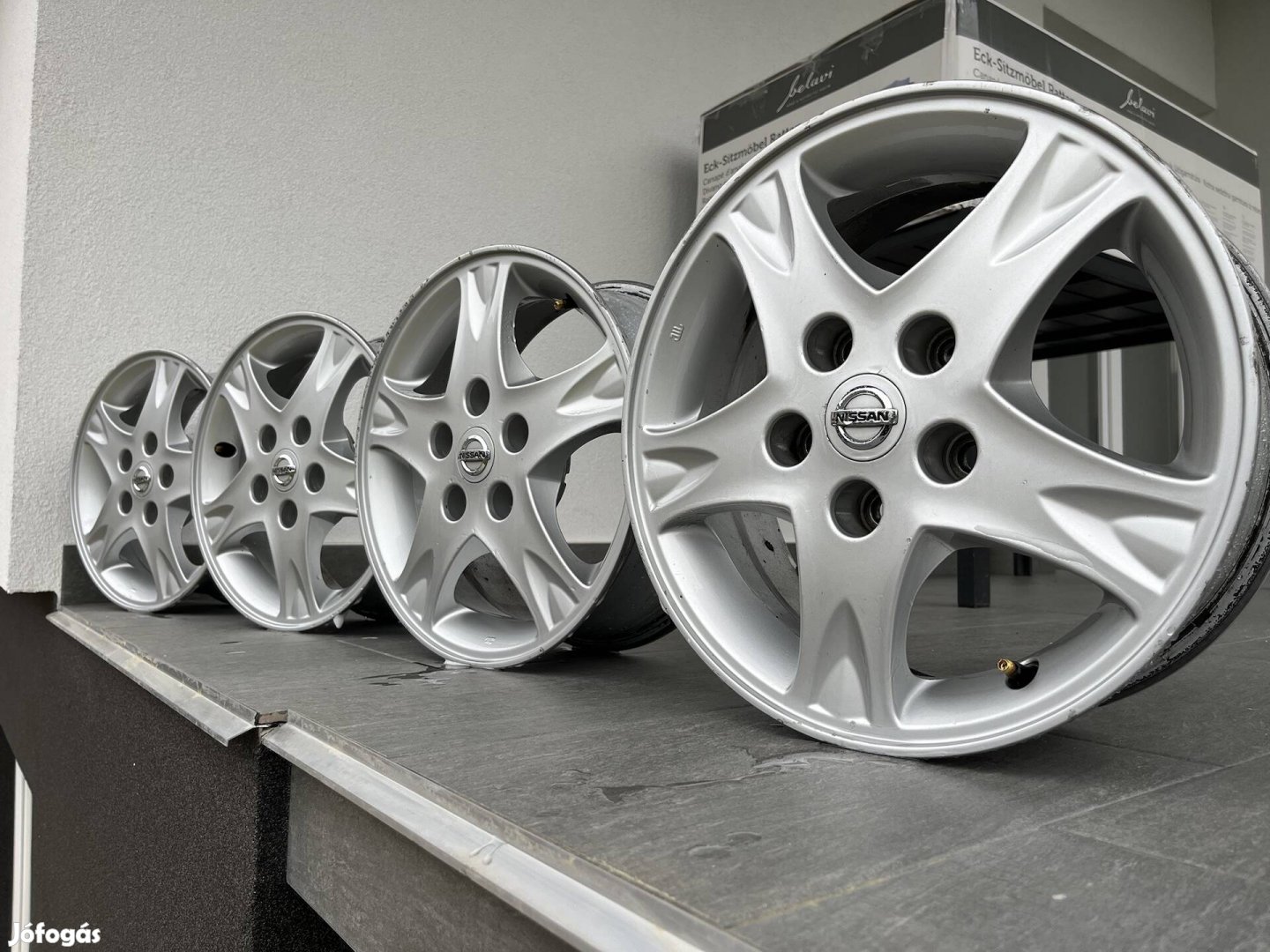 Nissan Gyári 15" alufelnik 5x114,3