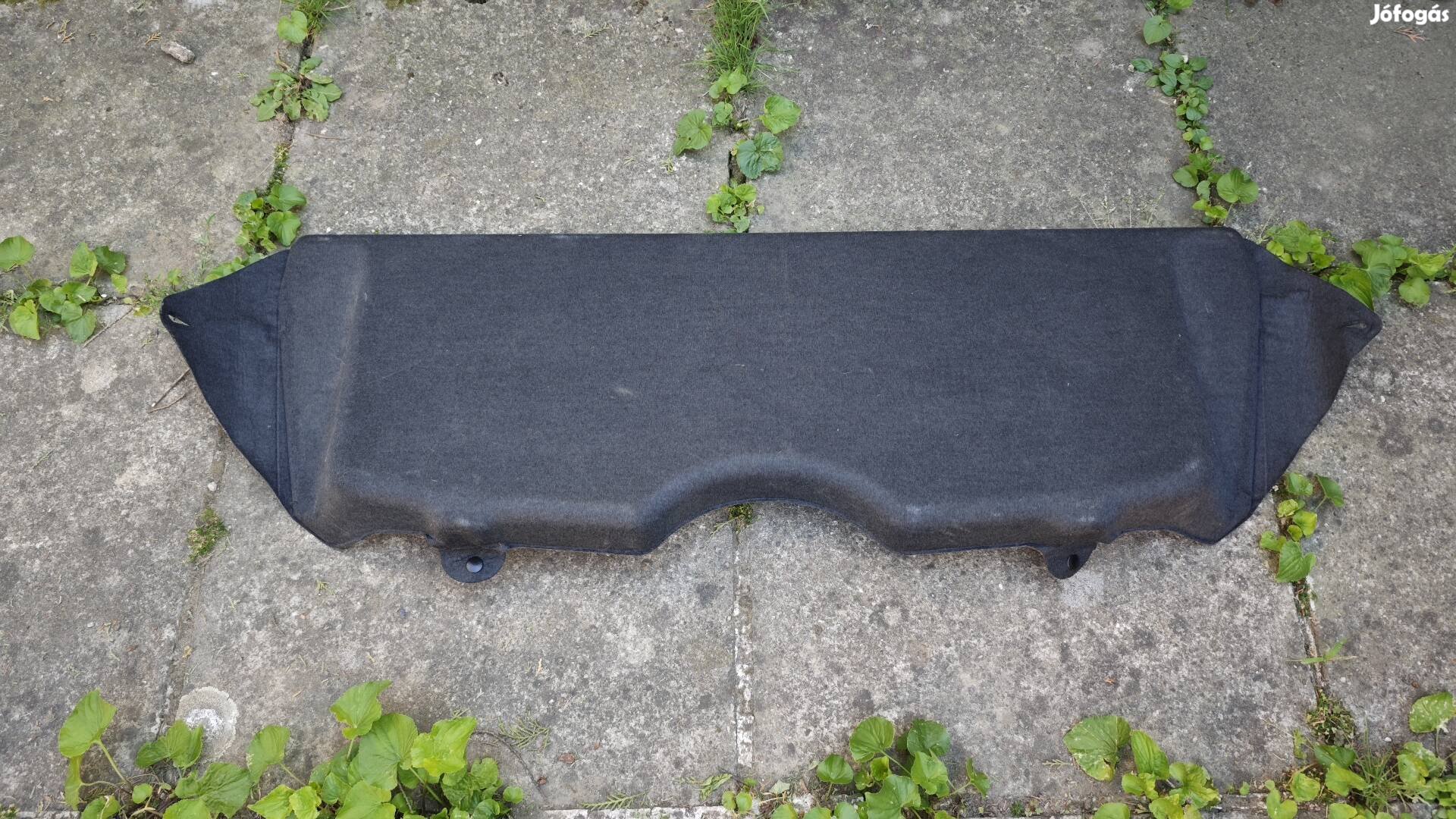 Nissan Juke kalaptartó 