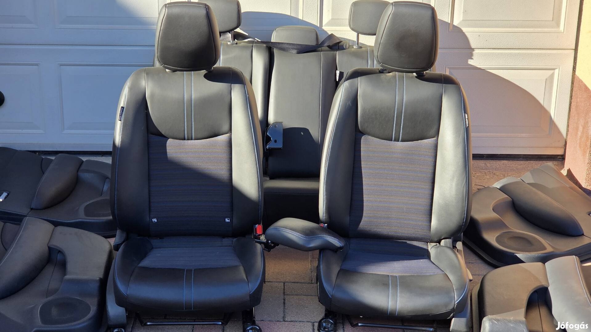 Nissan Leaf 2018 félbőr fűthető ülés szett kárpitokkal