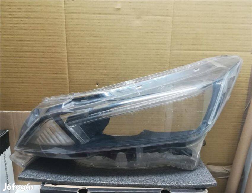 Nissan Leaf fényszóróüveg bal 2017 -