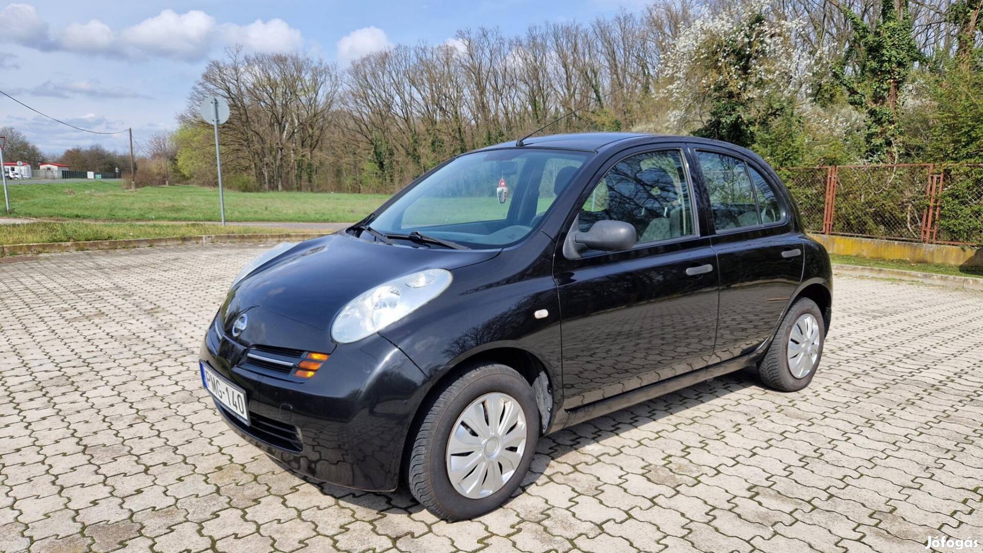 Nissan Micra 1.0 Visia Fitt 171000 km 4 henger...