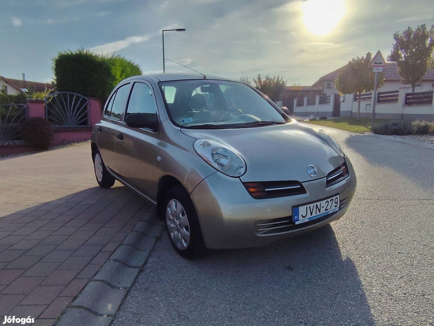 Nissan Micra 1.0 Visia Fitt Frissen Vizsgáztatv...
