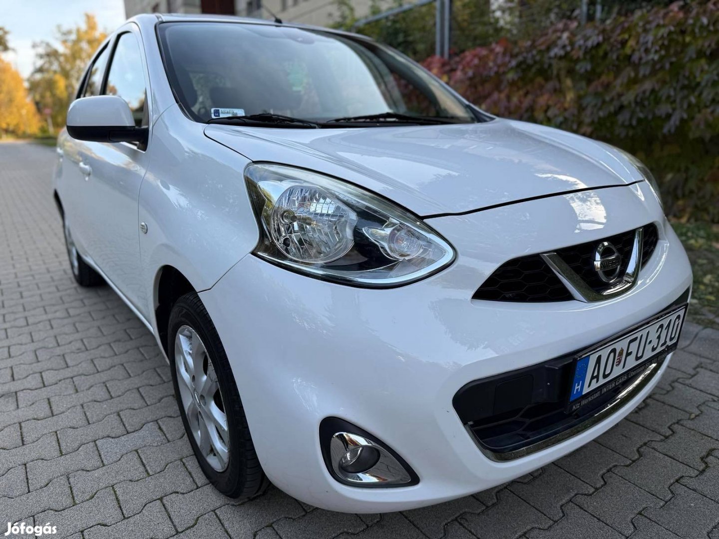 Nissan Micra 1,3 benzines, 123.000 km. Vezetett szervízkönyv