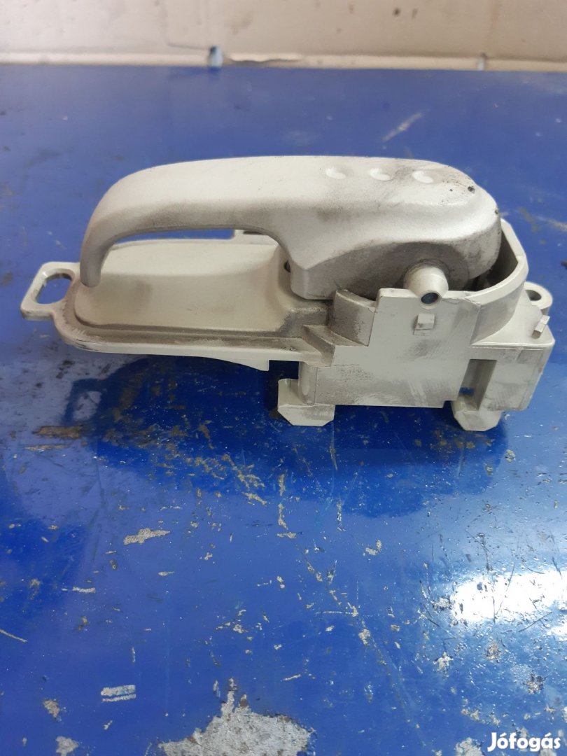 Nissan Micra Bal Első Belső Ajtókilincs