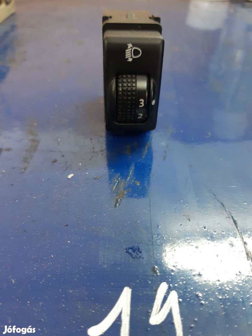 Nissan Micra Fényszóró Magasság Állító Kapcsoló