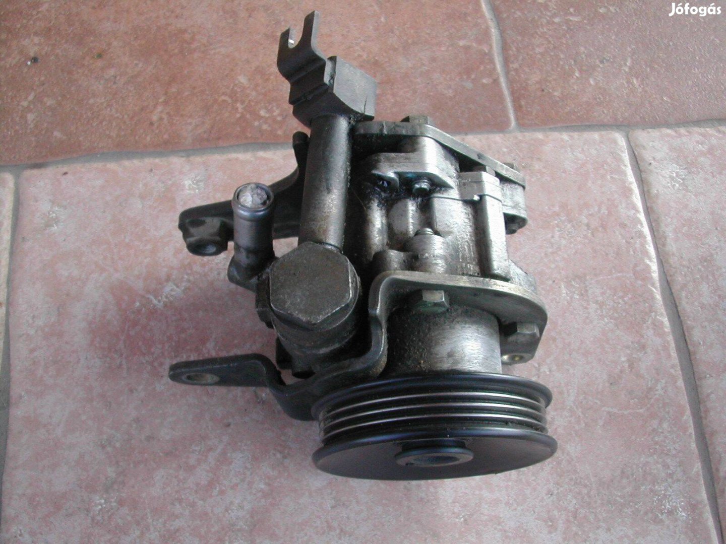 Nissan Micra II 1.0i (95-) szervószivattyú