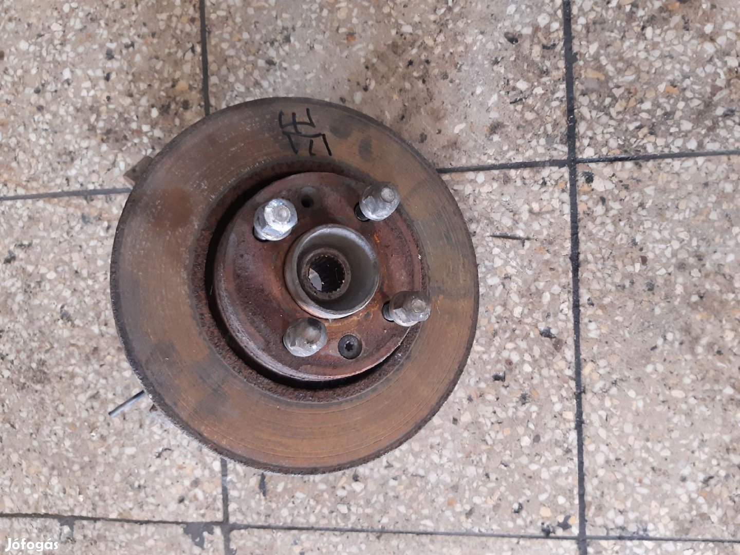 Nissan Micra Jobb Első Csonkállvány Kerékaggyal